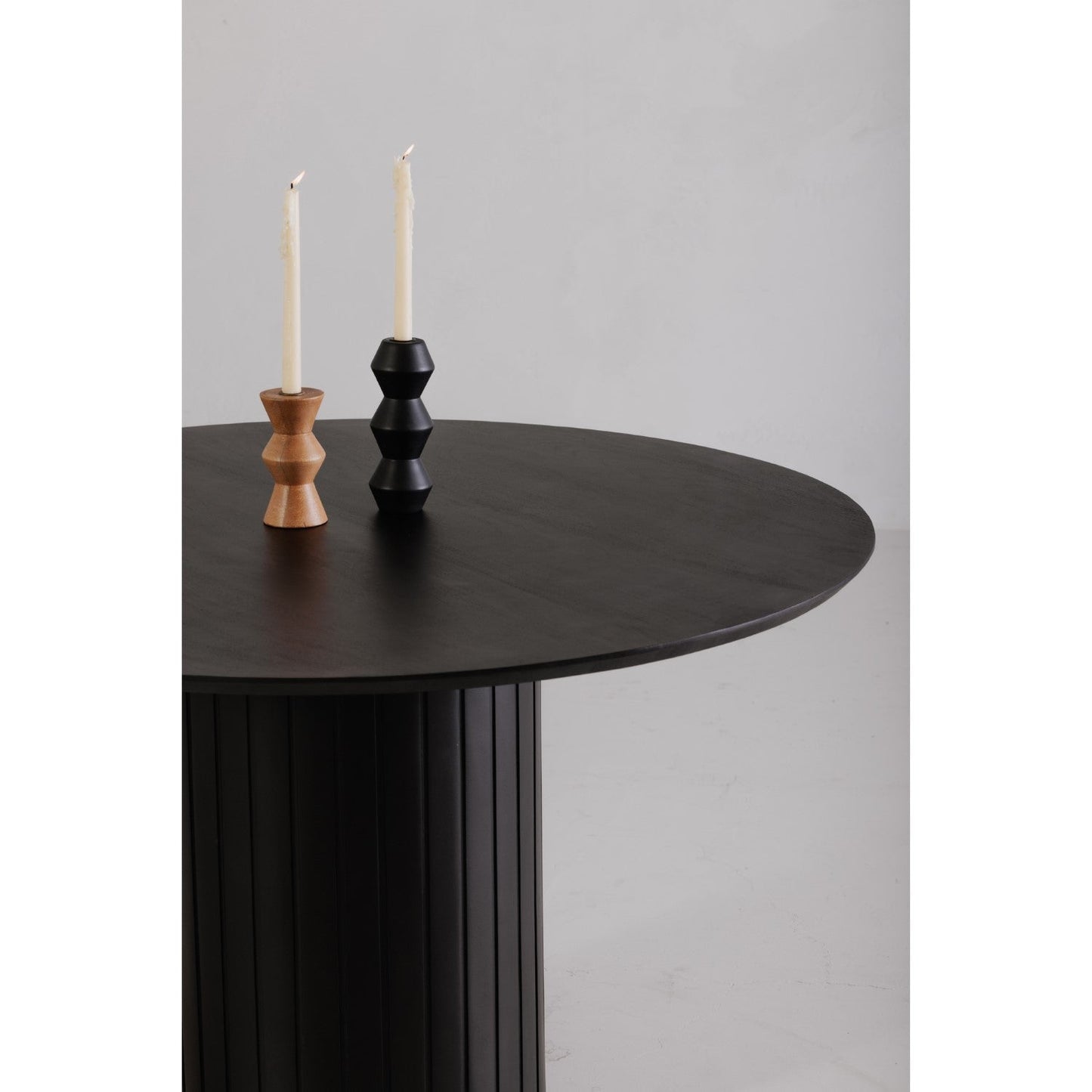 Povera Round Dining Table