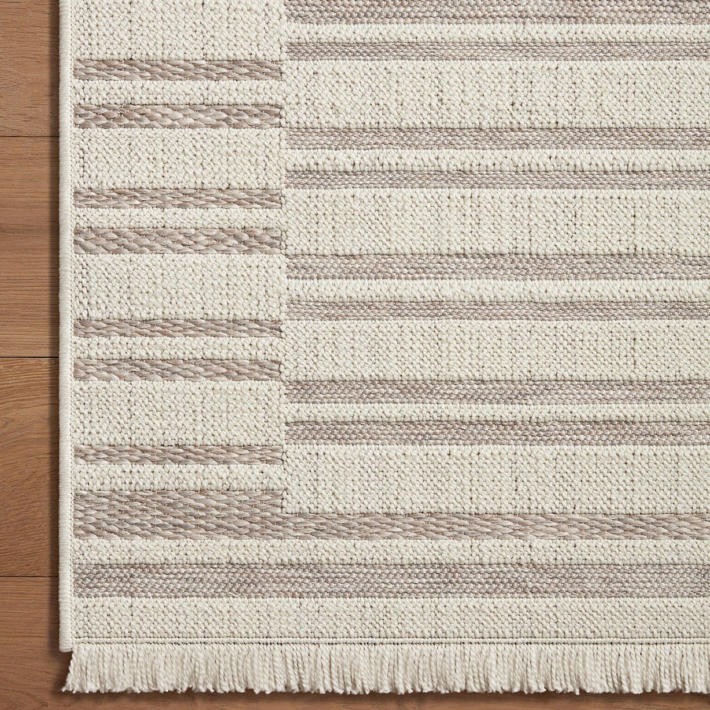 Amber Lewis x Loloi Malibu Indoor/Outdoor Rug - Ivory/Dove